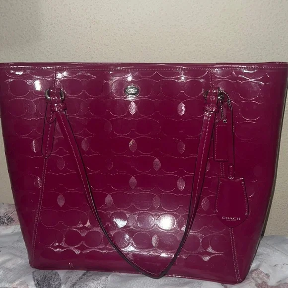 Coach Authentic Fusia Tote Bag - Picture 1 of 4
